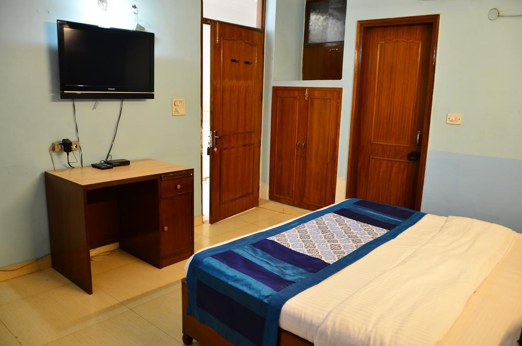 Airport Hotel Paradise International New Delhi Luaran gambar