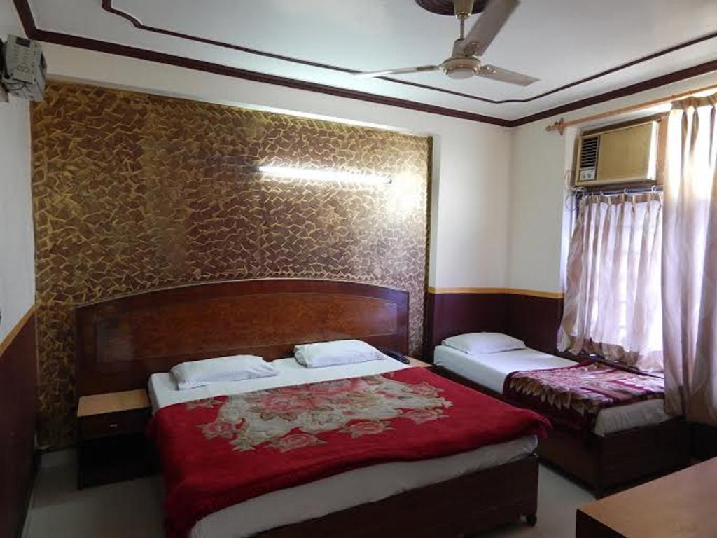Airport Hotel Paradise International New Delhi Luaran gambar