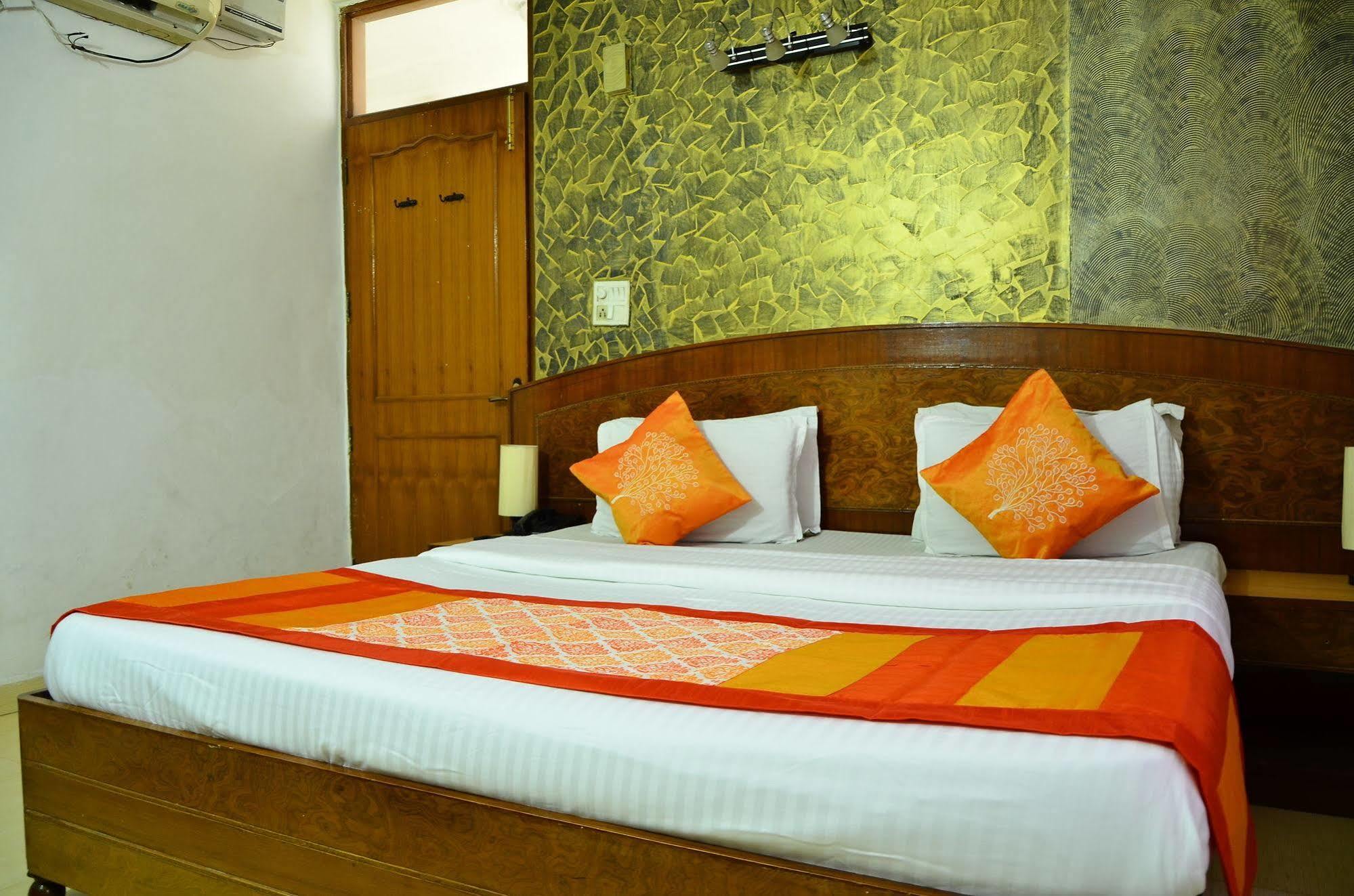 Airport Hotel Paradise International New Delhi Luaran gambar